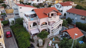  Holiday Home Barbie  Водице